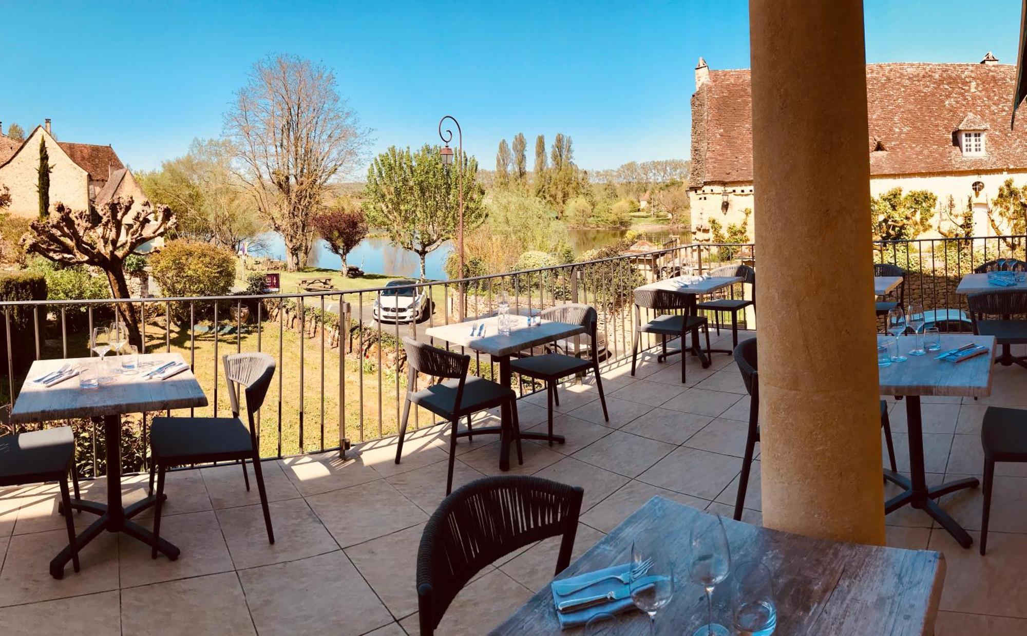 Hotel-Restaurant Cote Rivage Badefols-sur-Dordogne Exterior photo